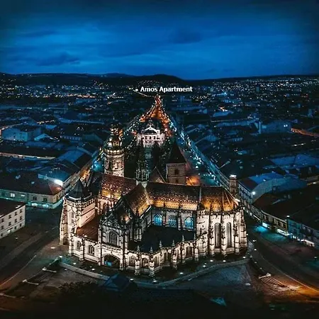 Amos - Private Parking Included