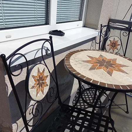 Apartment Amos - Private Parking Included *